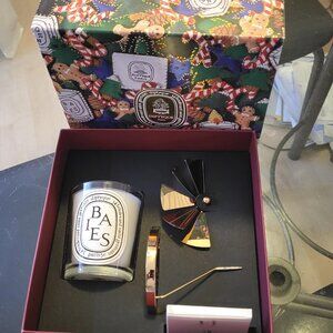 DIPTYQUE Paris 190g Carousel set w/ Berries candle- open seal but NEW never used